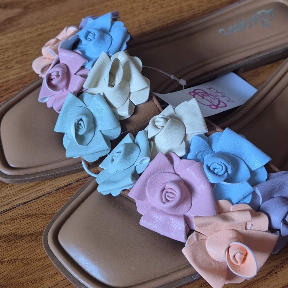 Sugar Floral Slide Sandals with Pastel Roses, size 9W NWOB - Picture 6 of 12